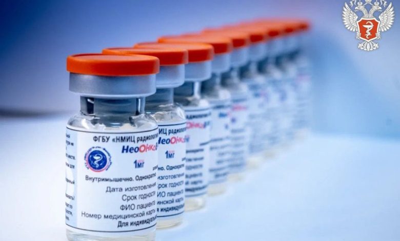 Photo of Russia Pioneers New Era in Oncology with First Personalized mRNA Cancer Vaccine Administration