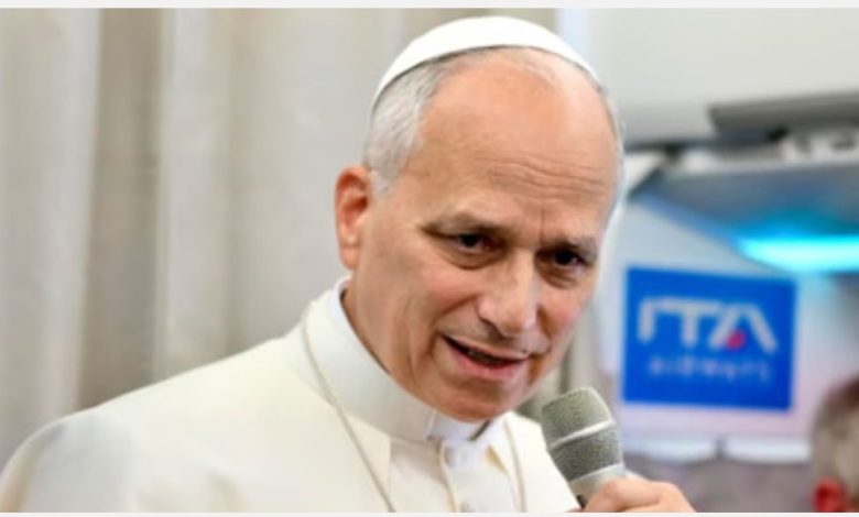 Photo of Pope Leo XIV Makes Historic Algeria Landing Amid Unprecedented Truth Social Blitz from Trump